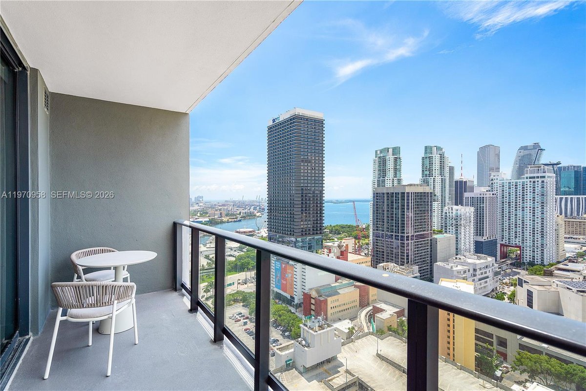 159 NE 6th St # 2707, Miami FL 33132