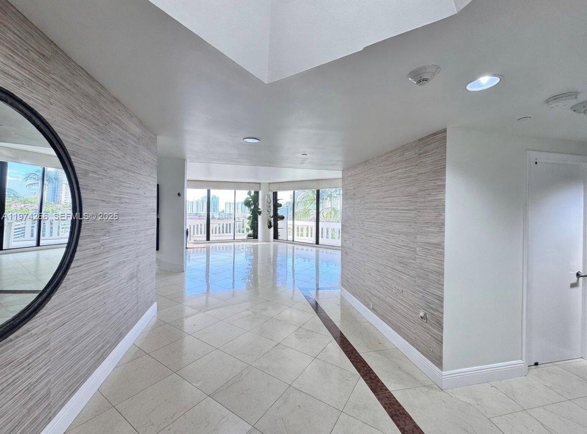 2000 Island Blvd # 606, Aventura FL 33160