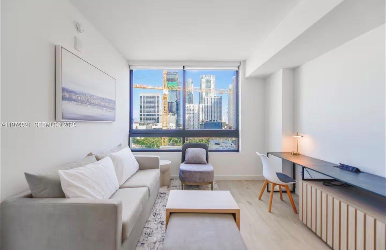 225 N Miami Ave # 1103, Miami FL 33128
