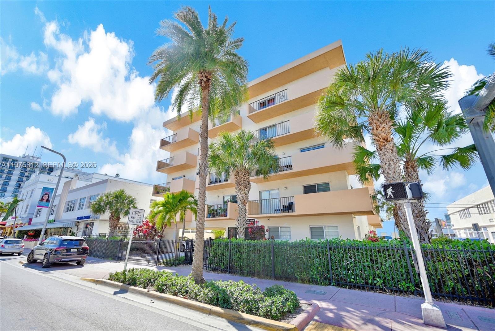 1150 Collins Ave # 405, Miami Beach FL 33139