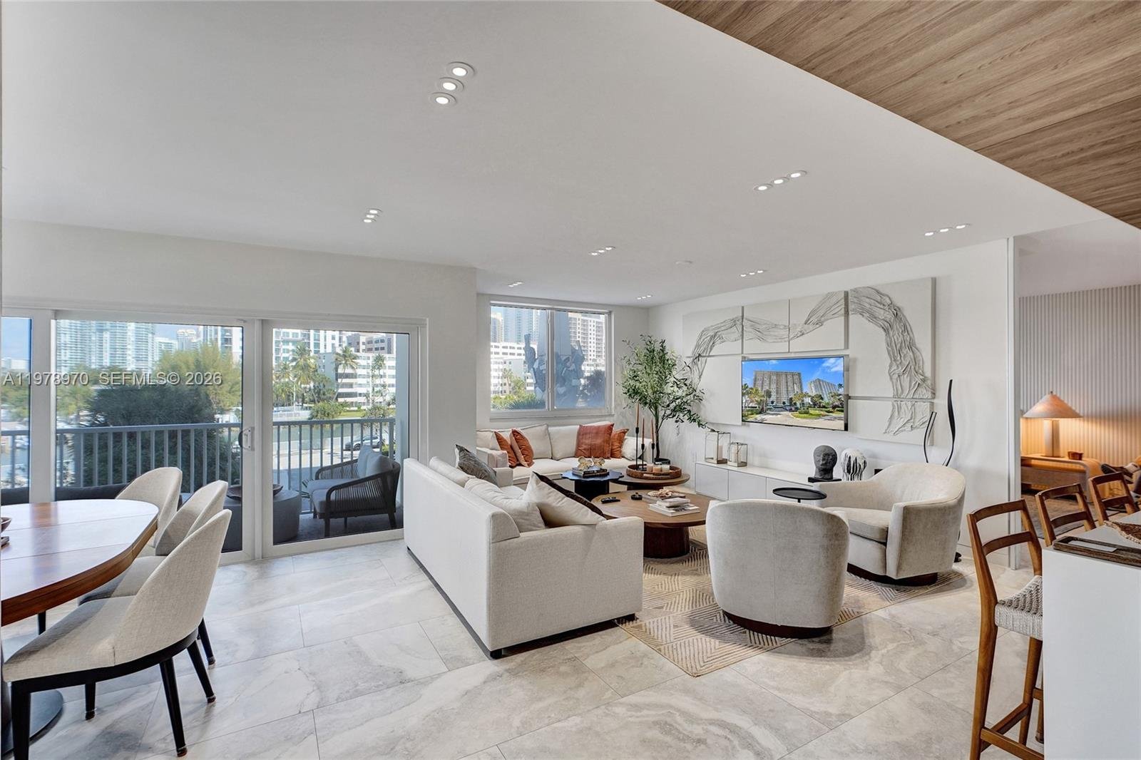 300 Bayview Dr # 205, Sunny Isles Beach FL 33160