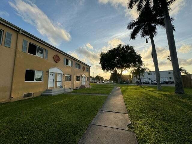 206 NW 84th Street # 206, Miami FL 33150