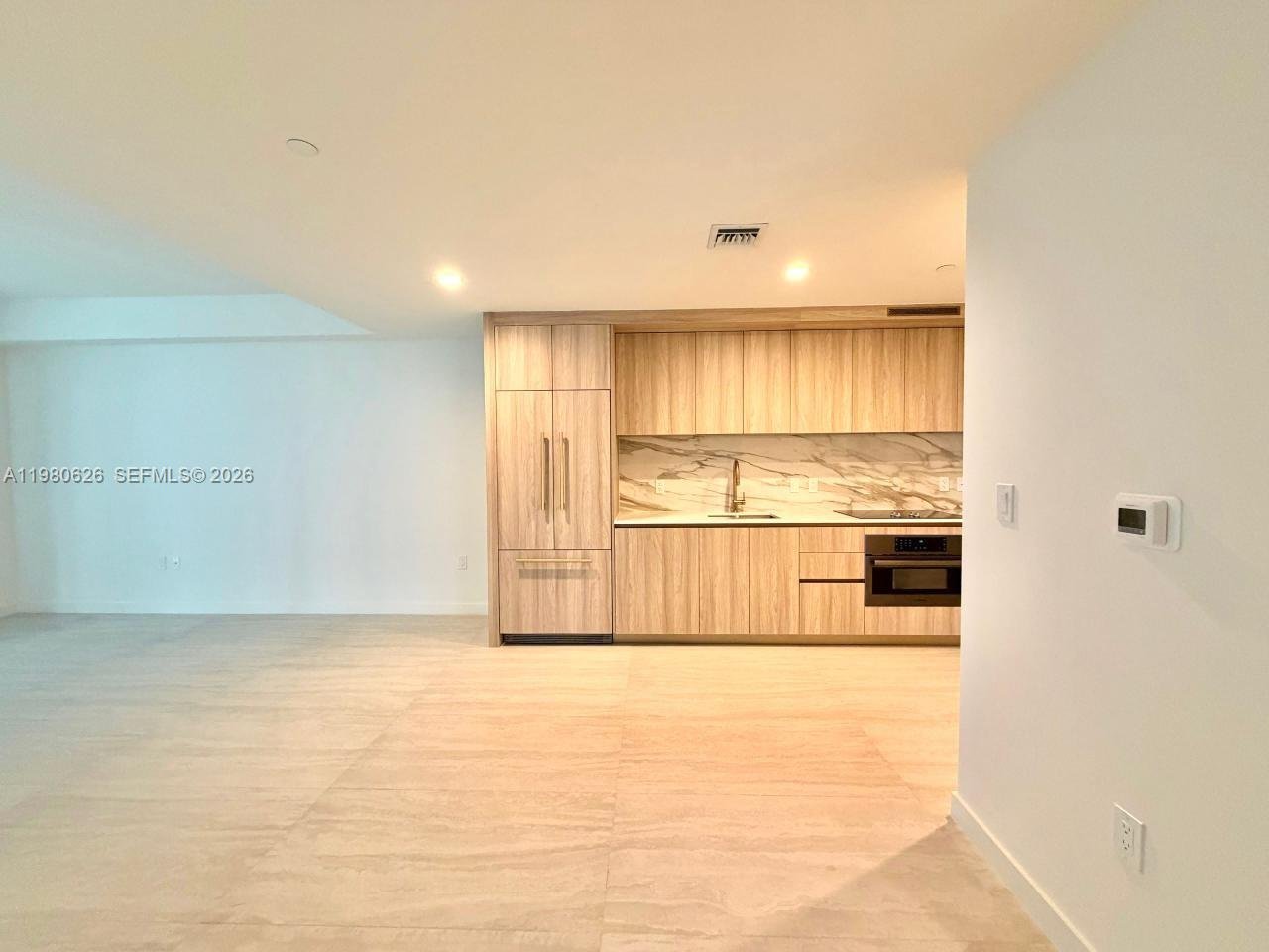 77 SE 5th st # 2506, Miami FL 33131