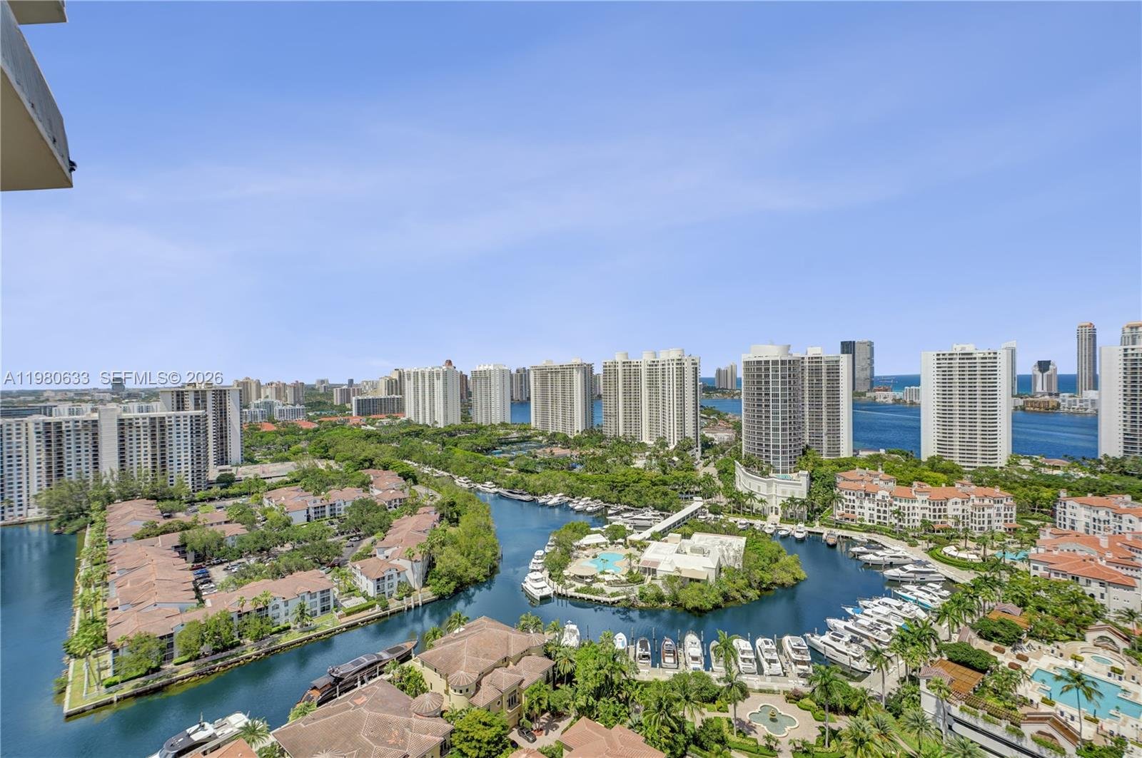 1000 W Island Blvd # 2908, Aventura FL 33160