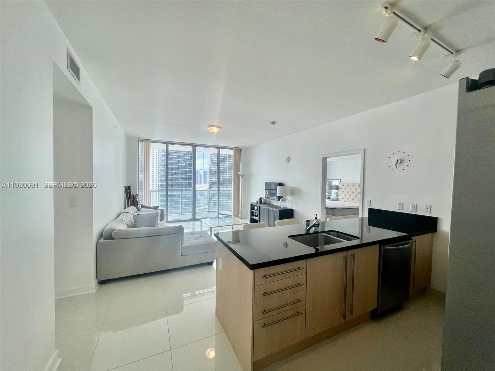 1111 SW 1st Ave # 3223, Miami FL 33130