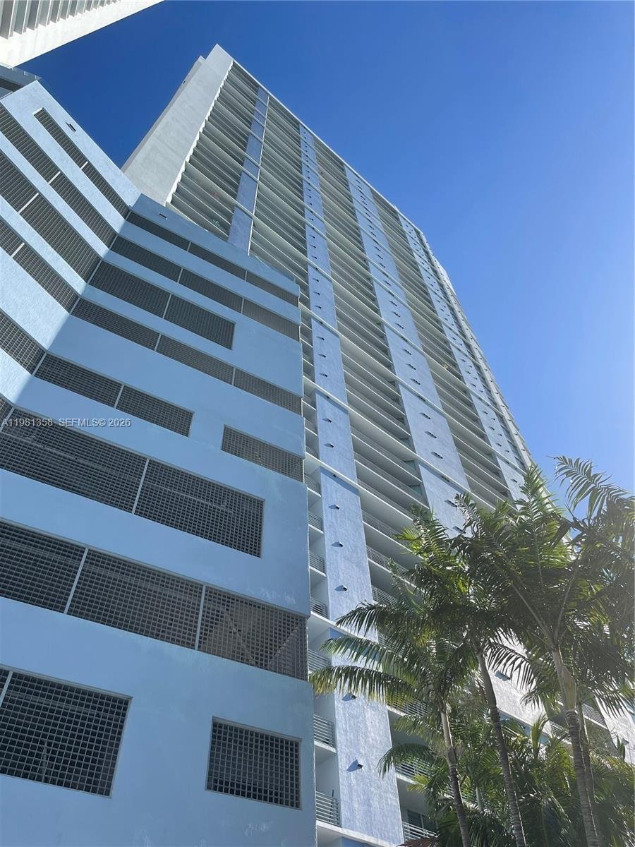 335 S Biscayne Blvd # 3610, Miami FL 33131
