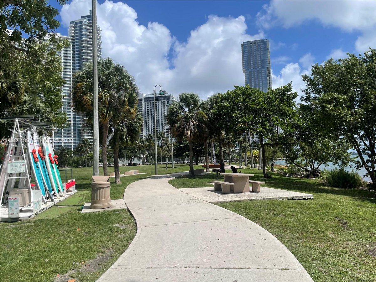 1750 N Bayshore Dr # 2814, Miami FL 33132