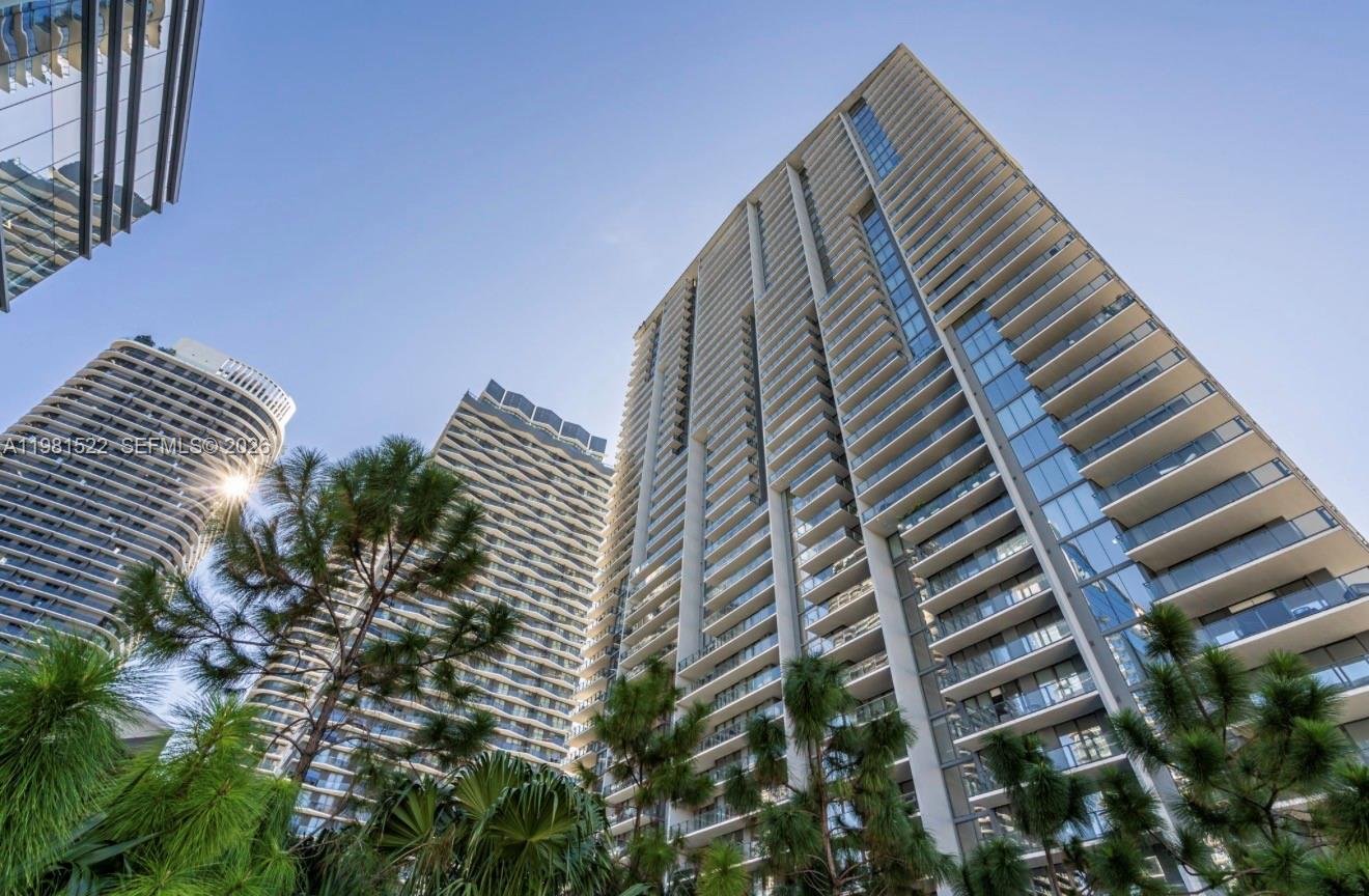88 SW 7TH ST # 2005, Miami FL 33130