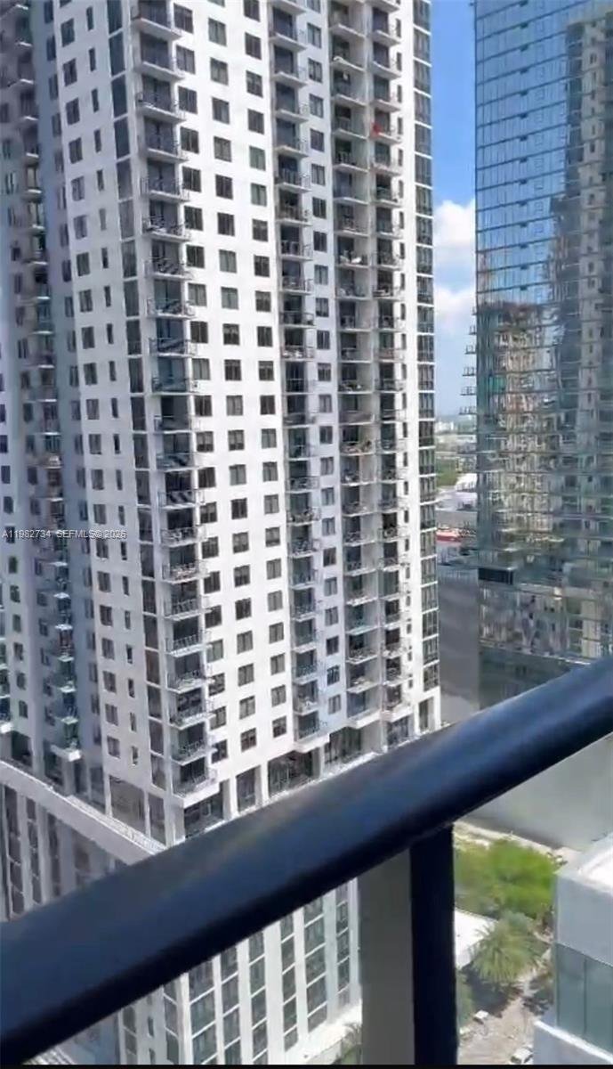159 NE 6th St # 1804, Miami FL 33132
