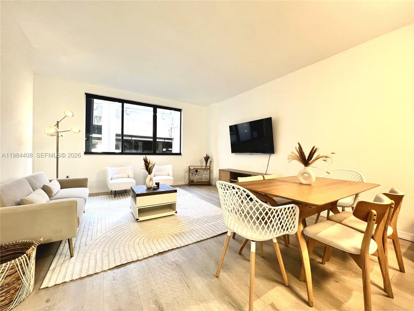 540 Brickell Key Dr # 202, Miami FL 33131