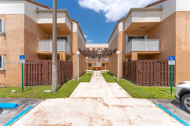 14907 SW 80th St # 115, Miami FL 33193