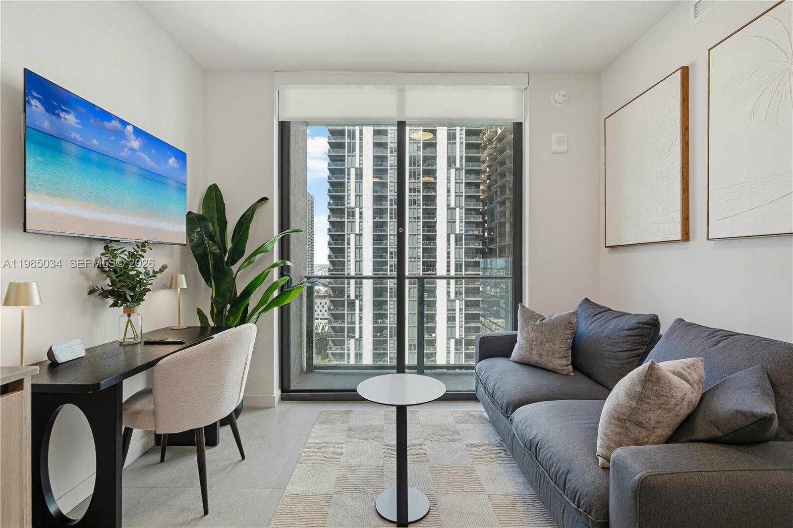 121 NE 5th St # 2706, Miami FL 33132