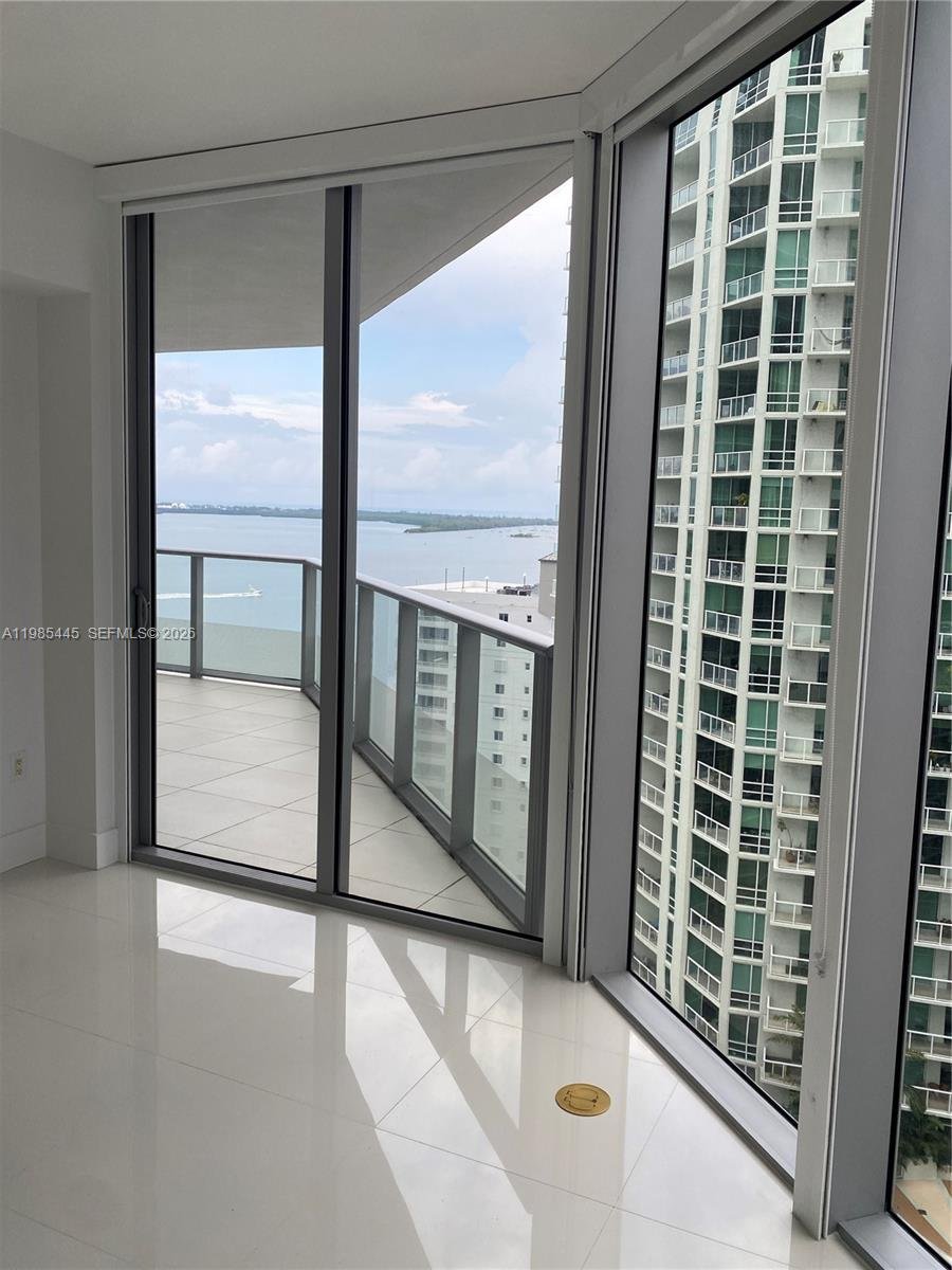 1300 Brickell Bay Dr # 1903, Miami FL 33131