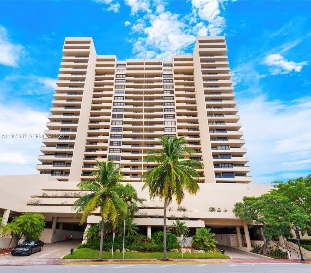 2555 Collins Ave # 2002, Miami Beach FL 33140