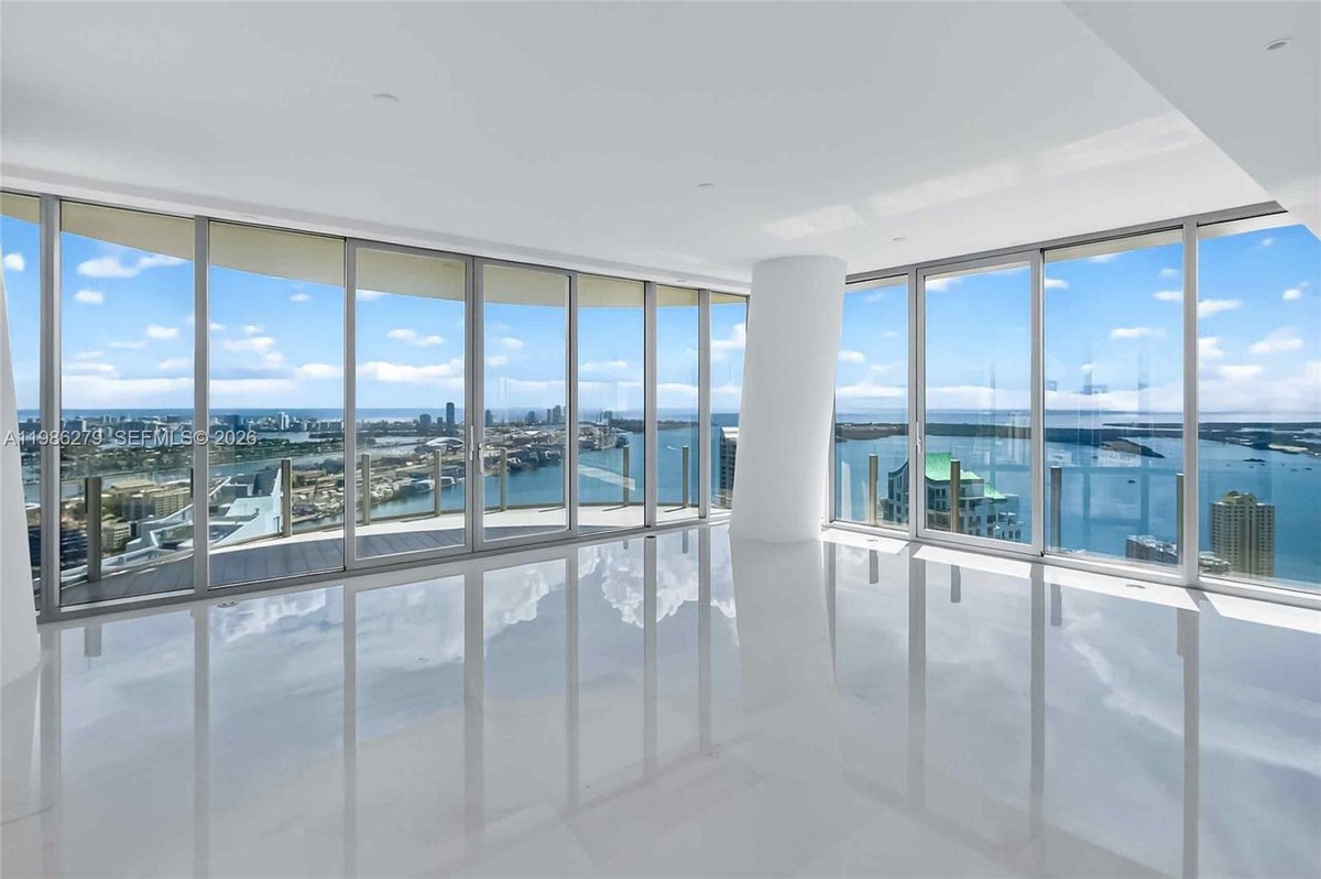 300 Biscayne Blvd Way # 4901E, Miami FL 33131