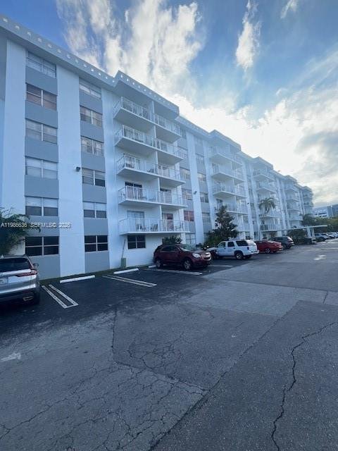 16465 NE 22nd Ave # 118, North Miami Beach FL 33160