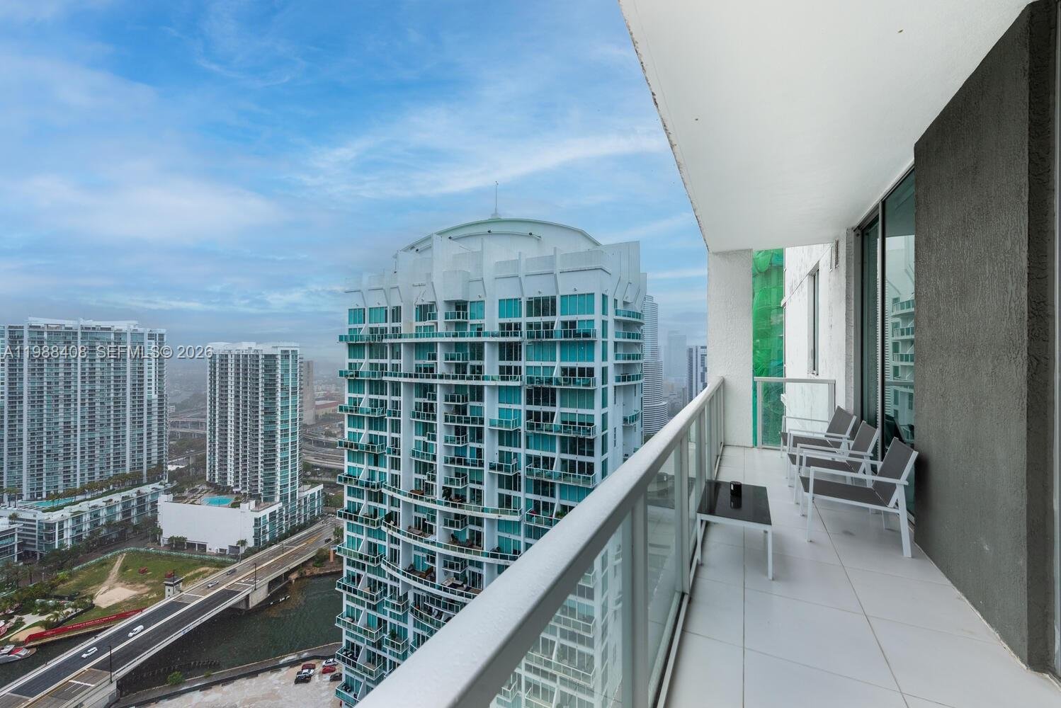 55 SE 6th St # 4200, Miami FL 33131