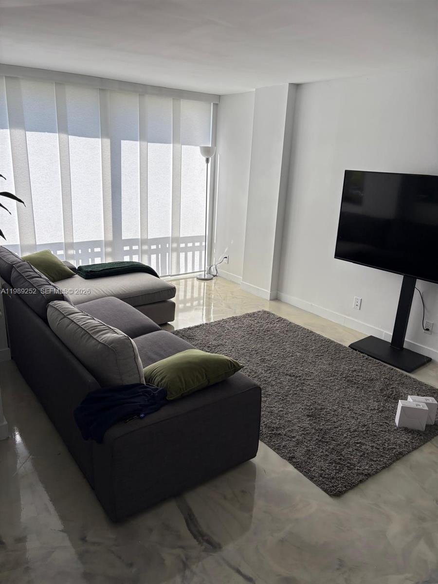 Sunny Isles Beach, FL