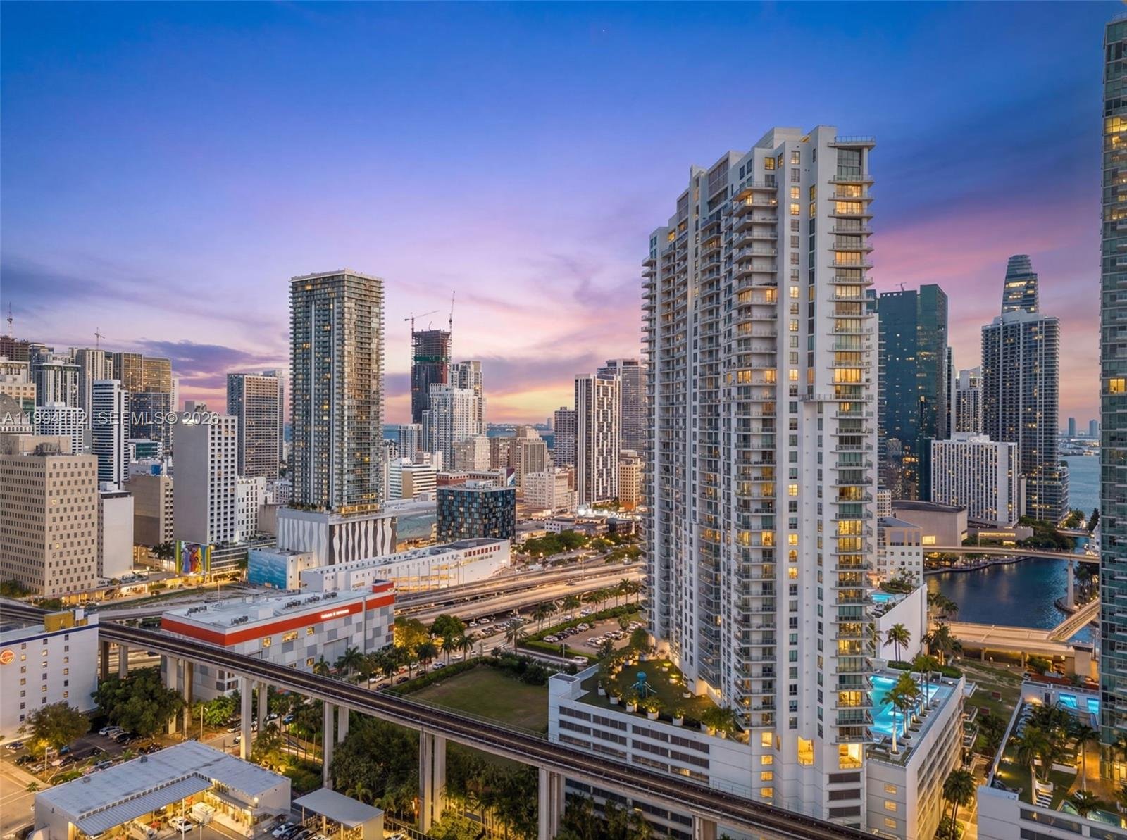 90 SW 3rd St # 1105, Miami FL 33130