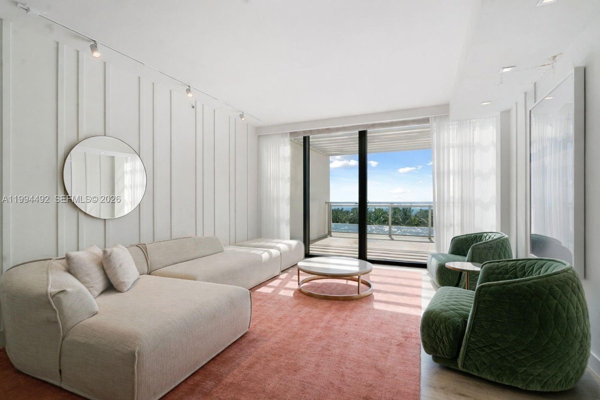 2201 Collins Ave # 532, Miami Beach FL 33139