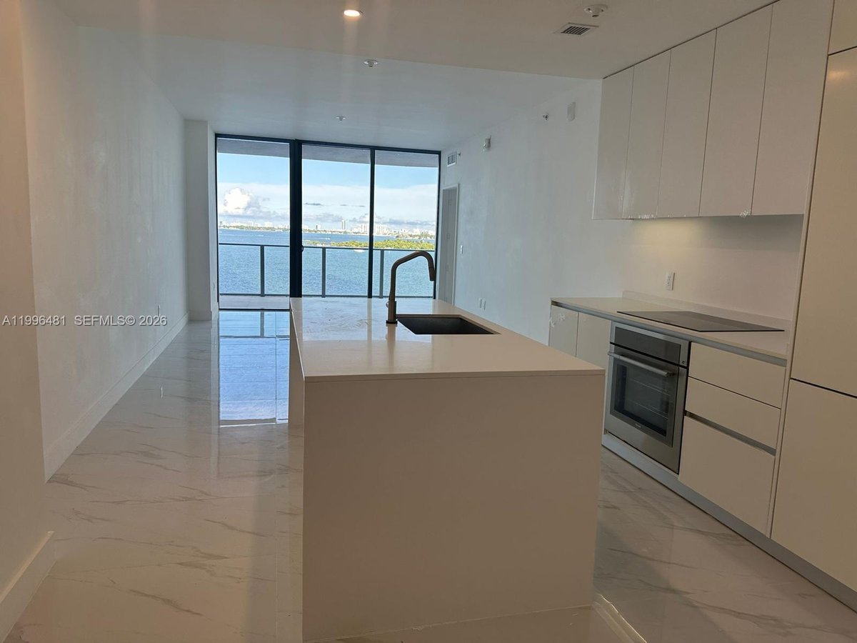 700 NE 24th # 504, Miami FL 33137