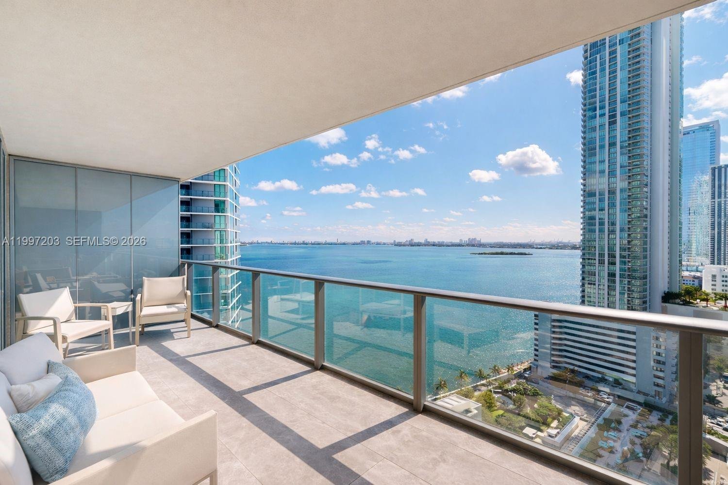650 NE 32nd St # 2005, Miami FL 33137