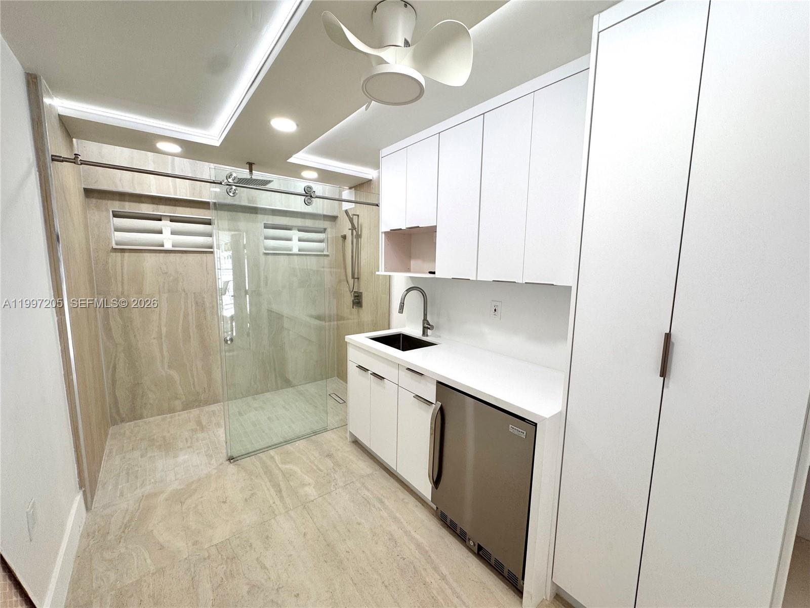 2899 Collins Ave # 6, Miami Beach FL 33140