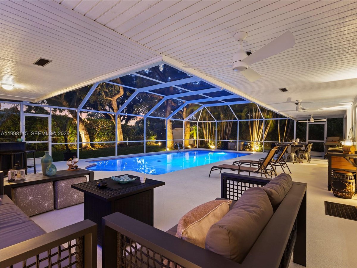 16400 SW 80th Ave, Palmetto Bay FL 33157