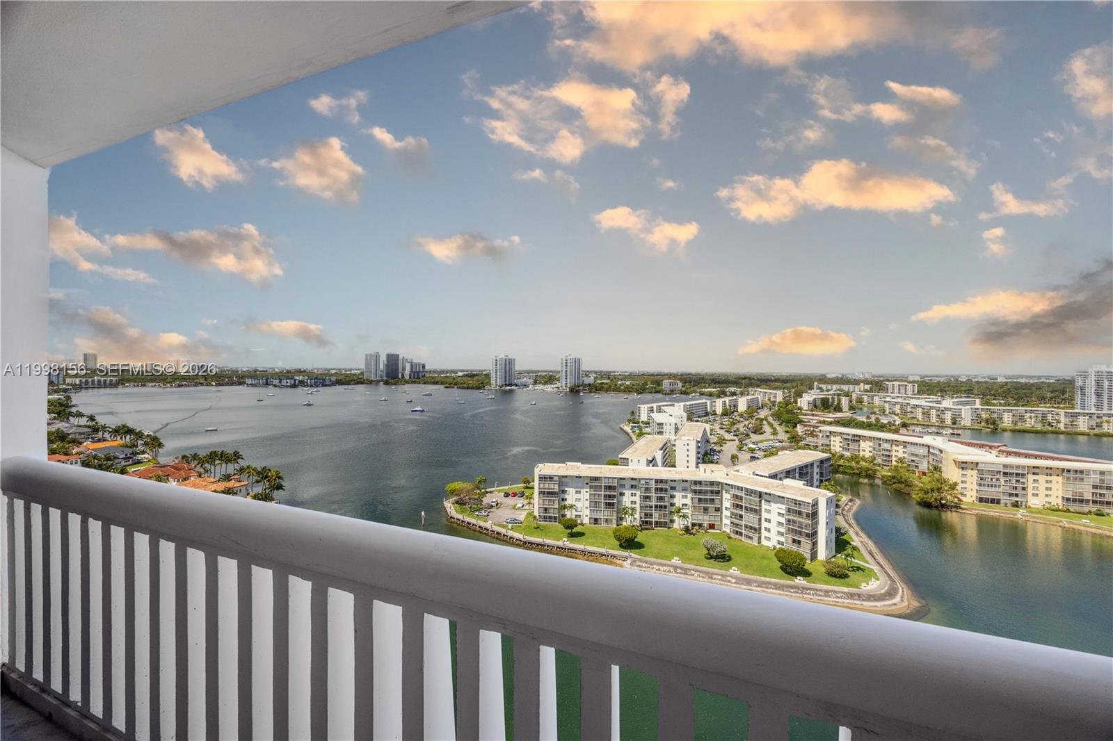1000 W Island Blvd # 1910, Aventura FL 33160