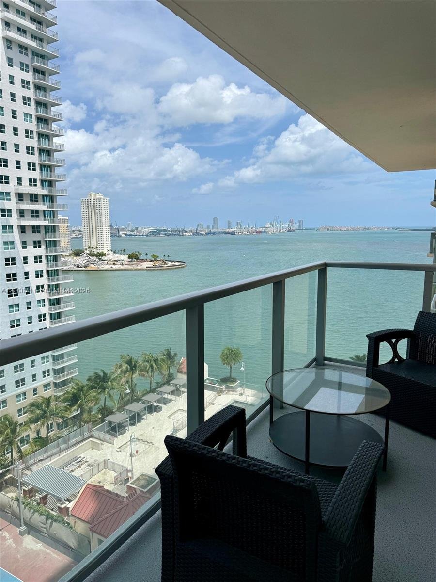 1155 Brickell Bay Dr # 1702, Miami FL 33131