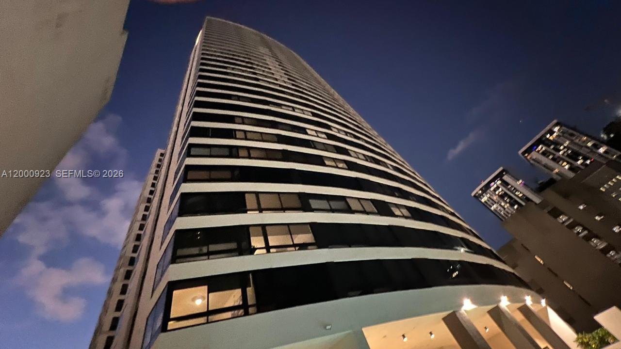 225 N Miami Ave # 212, Miami FL 33128
