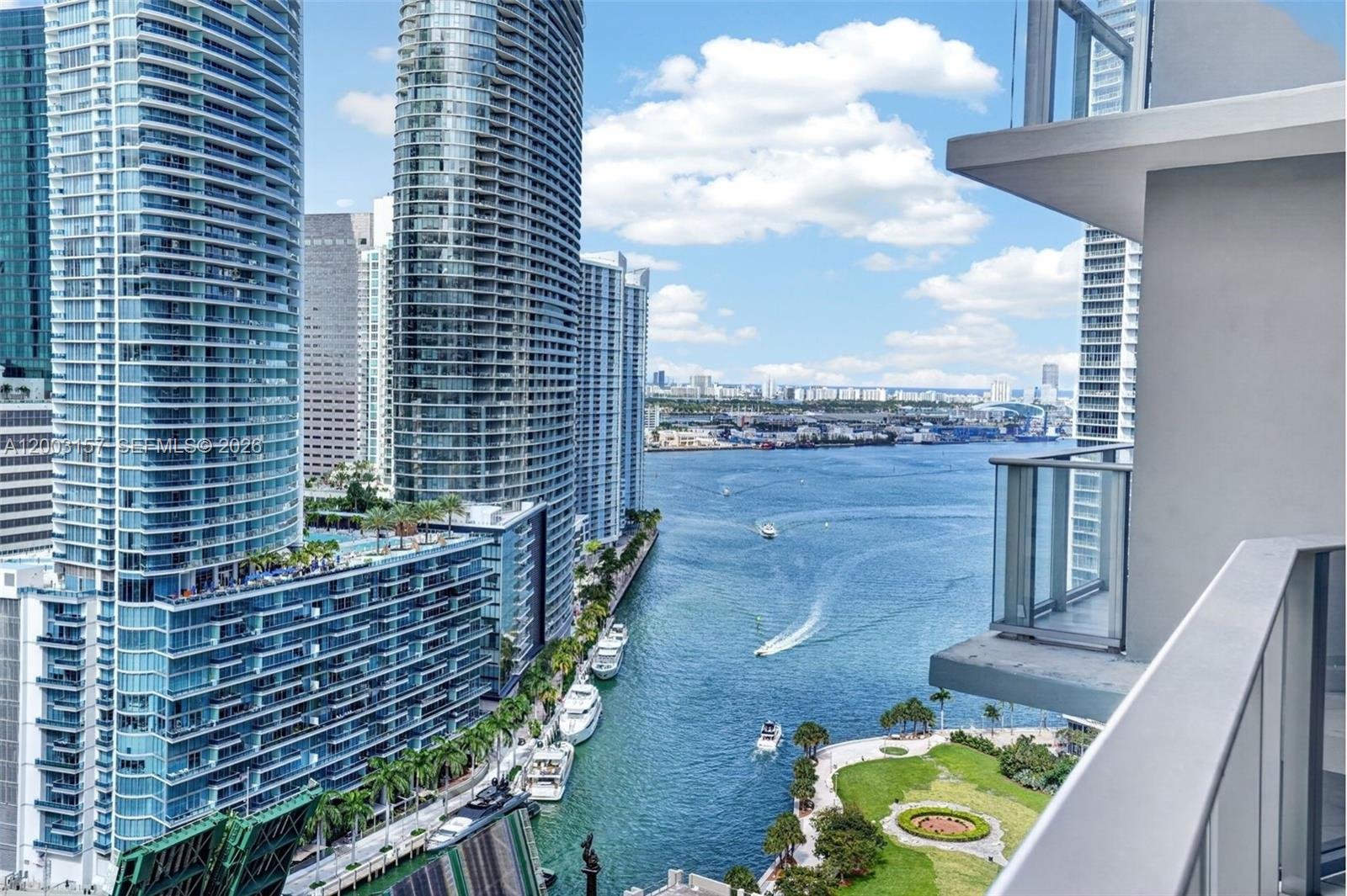 77 SE 5th St # 2705, Miami FL 33131