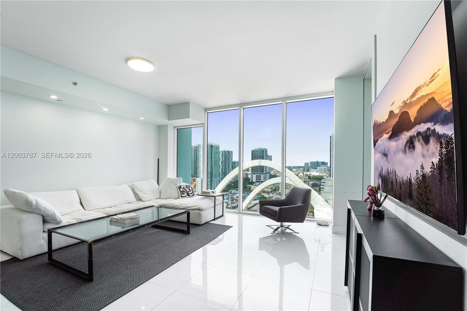 1040 Biscayne Blvd # 1905, Miami FL 33132