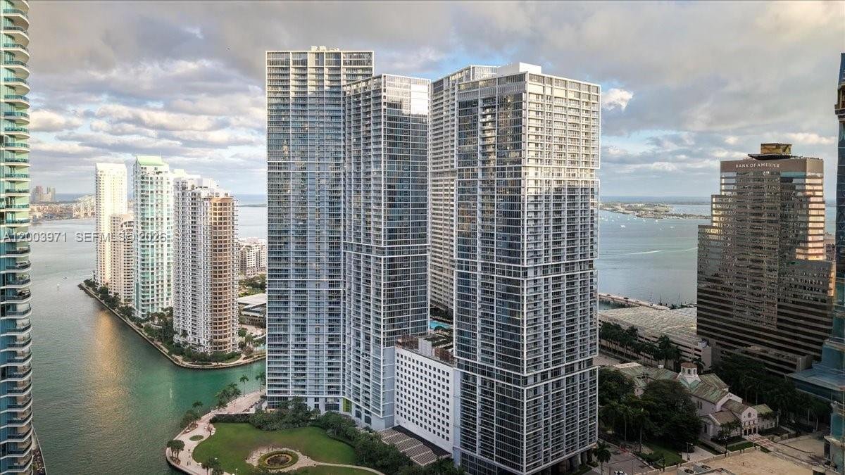 465 Brickell Ave # 3804, Miami FL 33131
