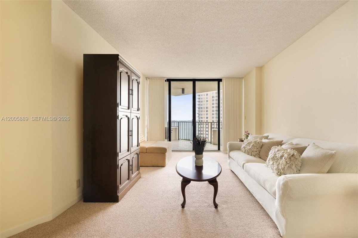 520 Brickell Key Dr # A1001, Miami FL 33131