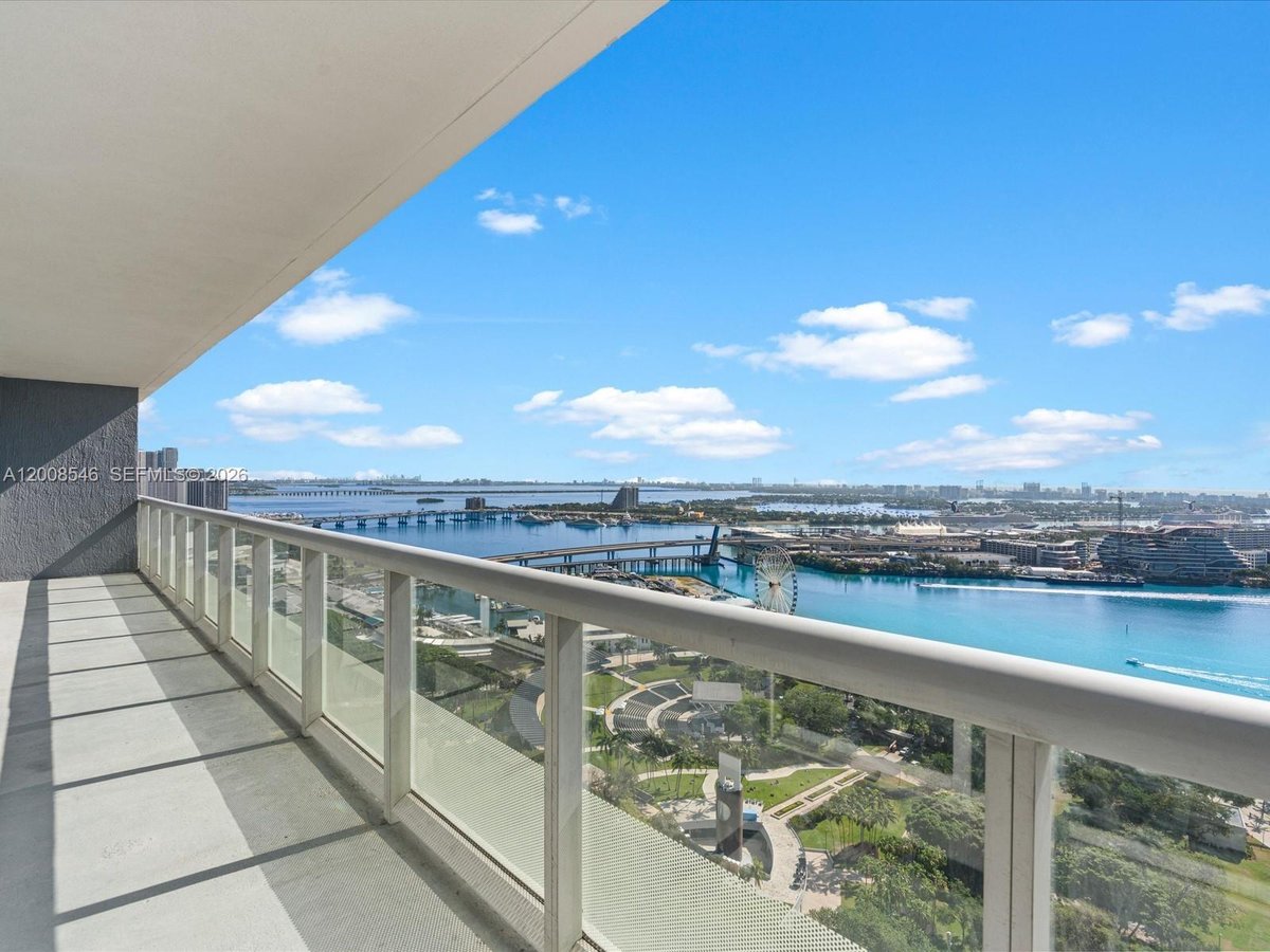 50 Biscayne Blvd # 3308, Miami FL 33132