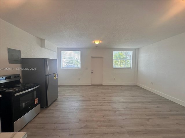 50 NW 79th St # 6, Miami FL 33150