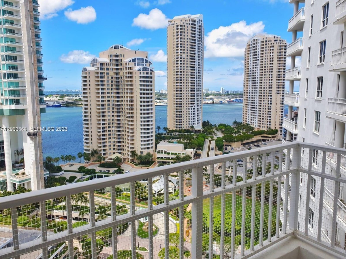 701 Brickell Key Blvd # 2306, Miami FL 33131