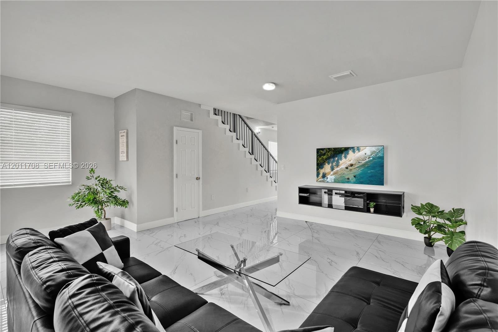 1968 NW 25th Ave # 1968, Miami FL 33125