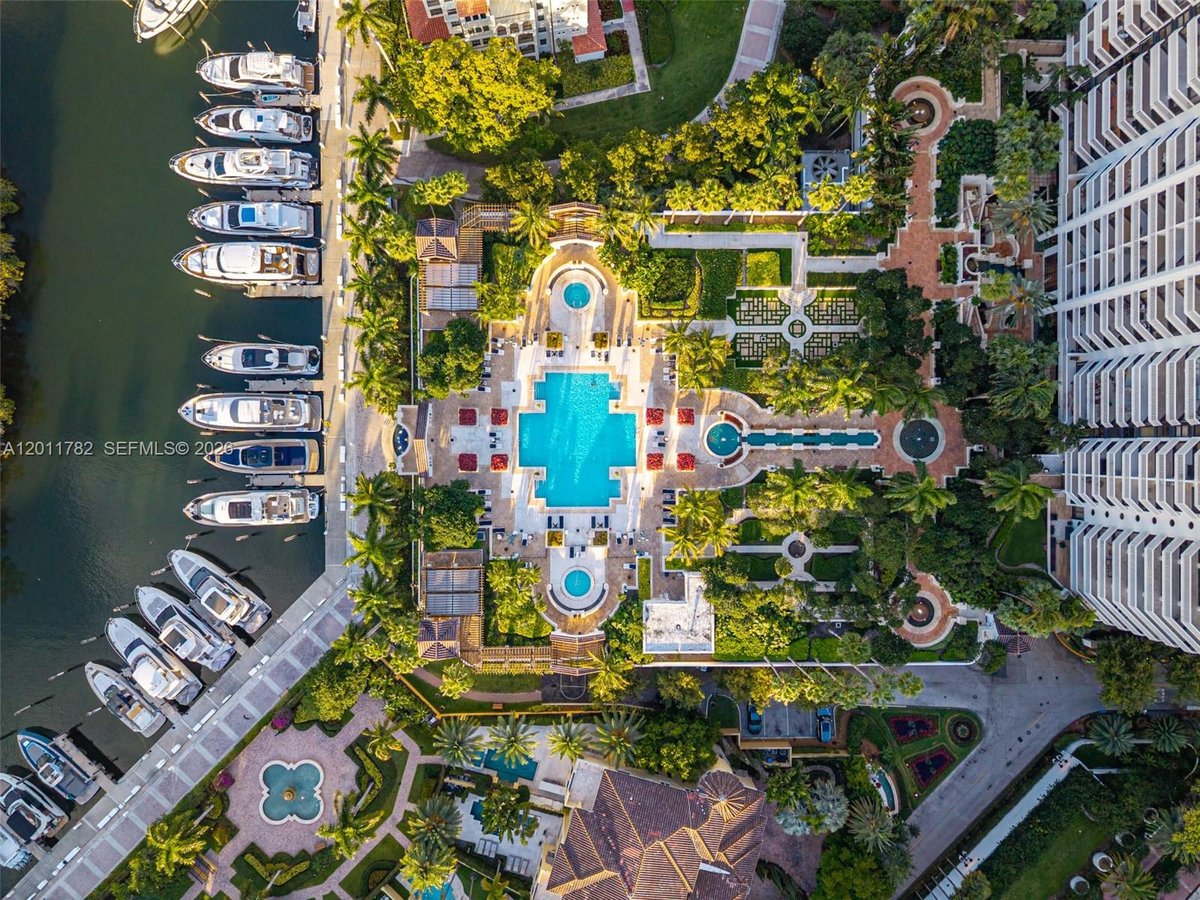 2000 Island Blvd # 2503, Aventura FL 33160