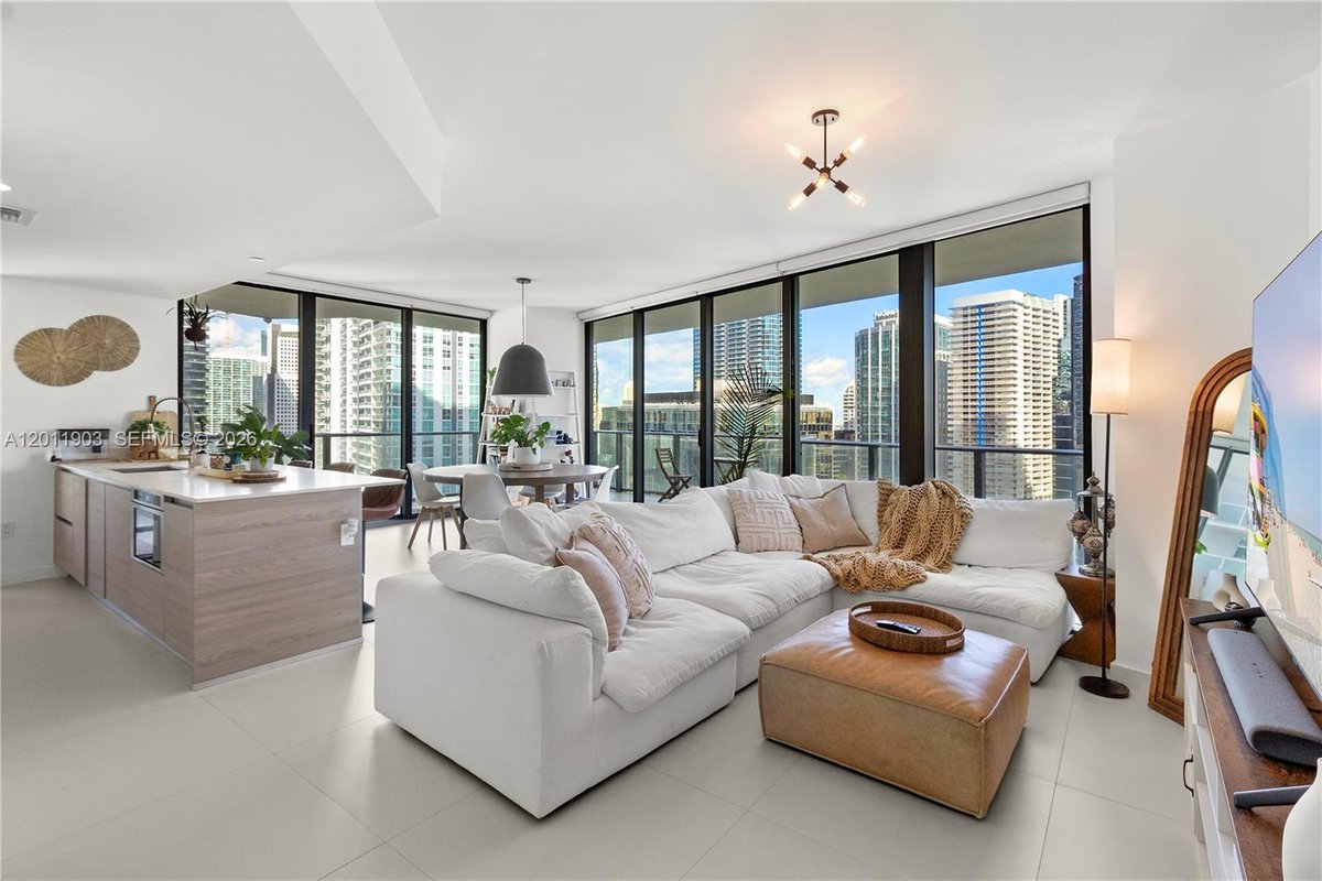 1300 S Miami Ave # 2001, Miami FL 33130