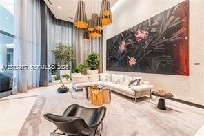 45 SW 9th St # 1701, Miami FL 33130