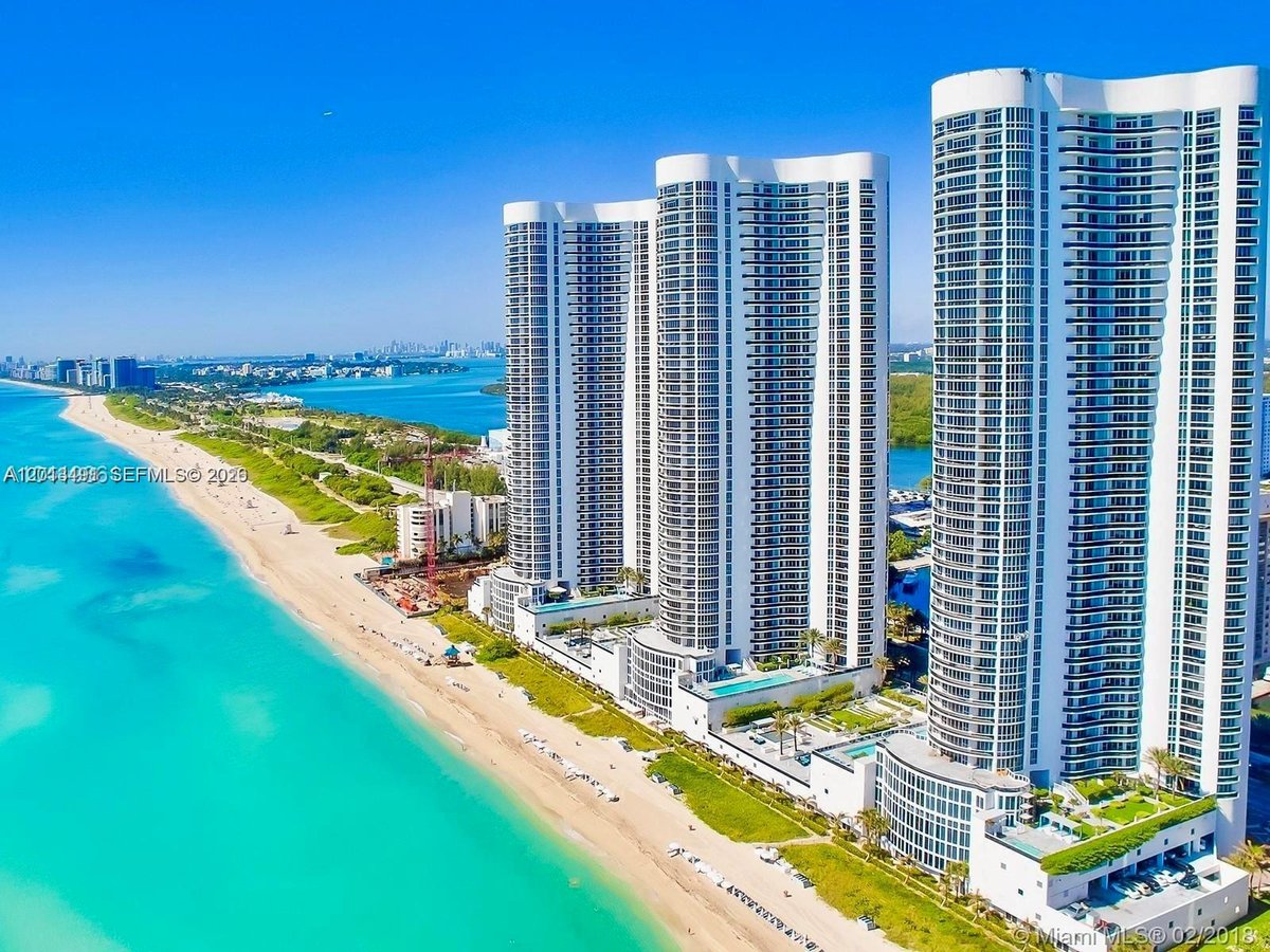 15811 Collins Ave # 2703, Sunny Isles Beach FL 33160