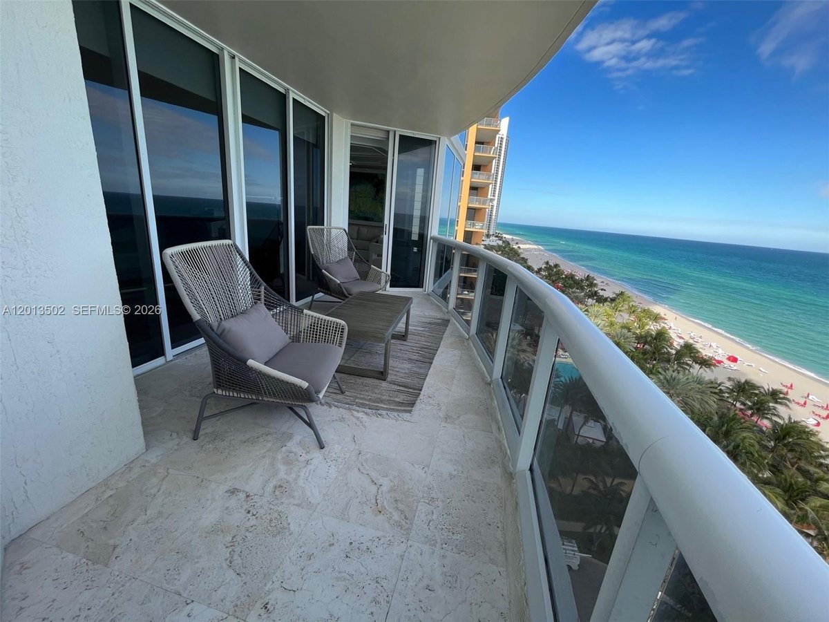 Sunny Isles Beach, FL