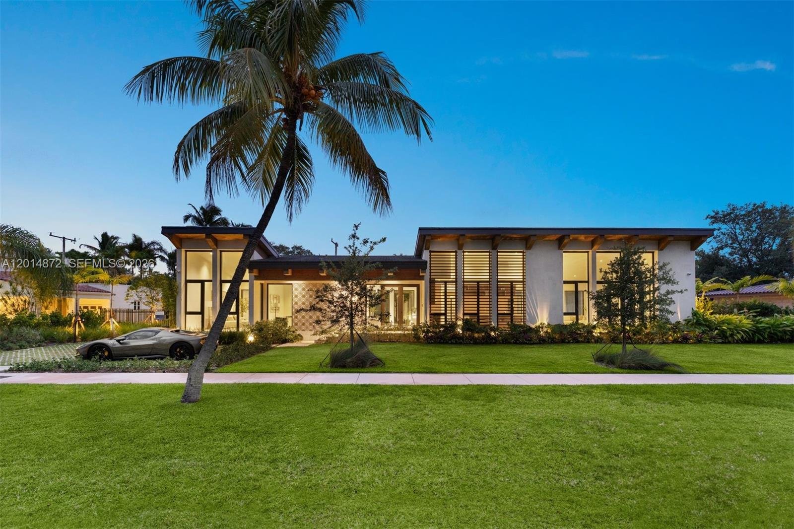6716 San Vicente St, Coral Gables FL 33146