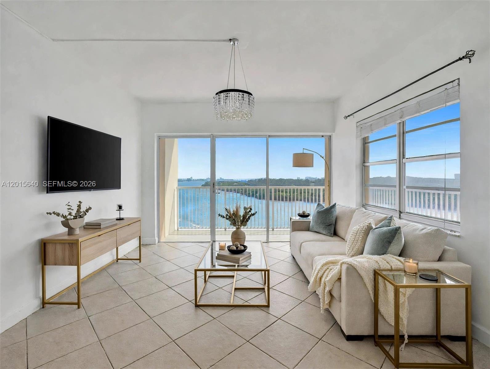 300 Bayview Dr # 906, Sunny Isles Beach FL 33160
