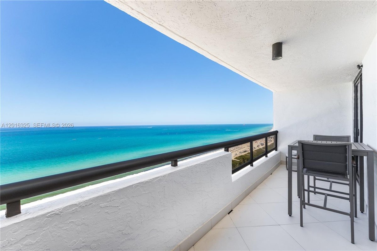 2555 Collins Ave # 2205, Miami Beach FL 33140
