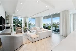 17111 Biscayne Blvd # 209, North Miami Beach FL 33160