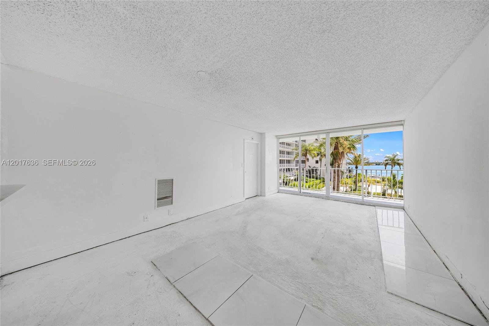 7601 E Treasure Dr # 609, North Bay Village FL 33141