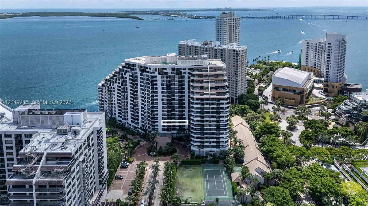 520 Brickell Key Dr # A710, Miami FL 33131